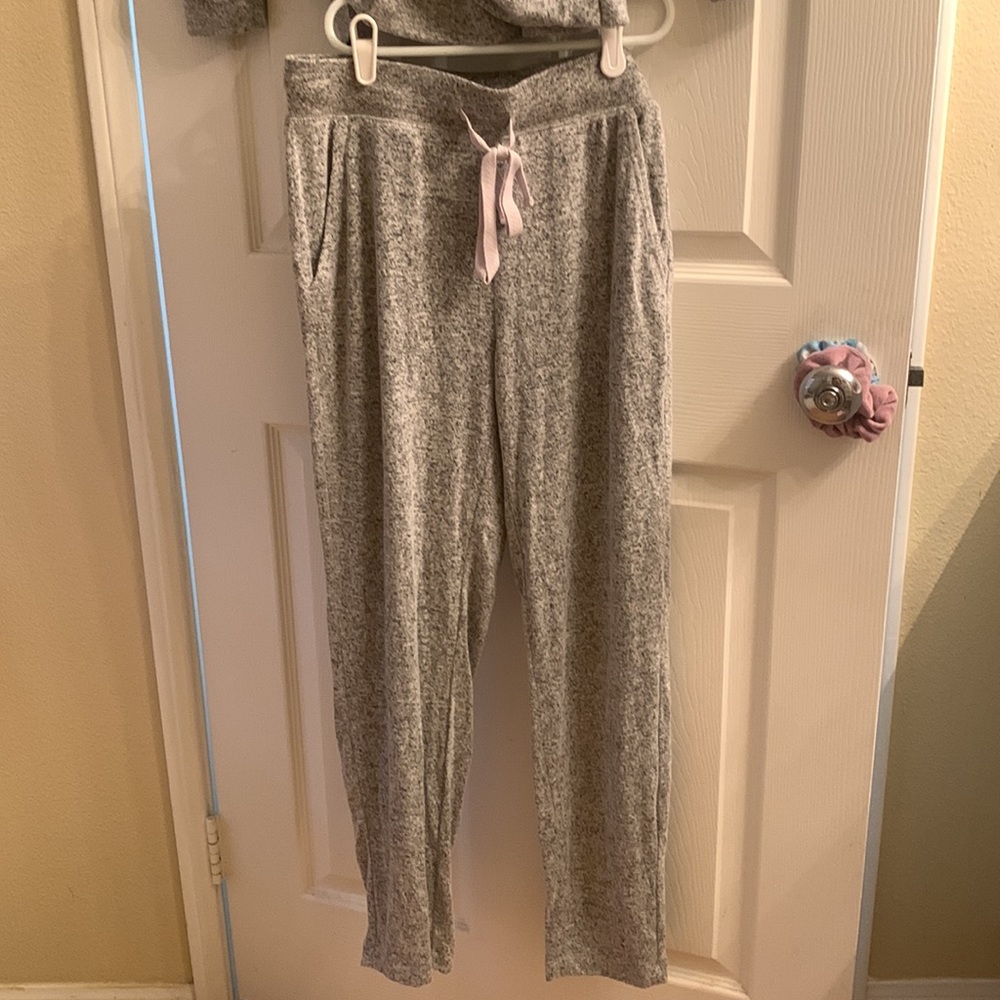 Loft Outlet Grey Loungewear Set - Size Small - Picture 2 of 5